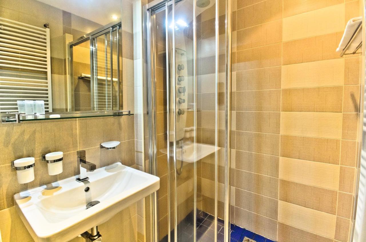 Hotel Resort Luna Ledec nad Sazavou Ngoại thất bức ảnh