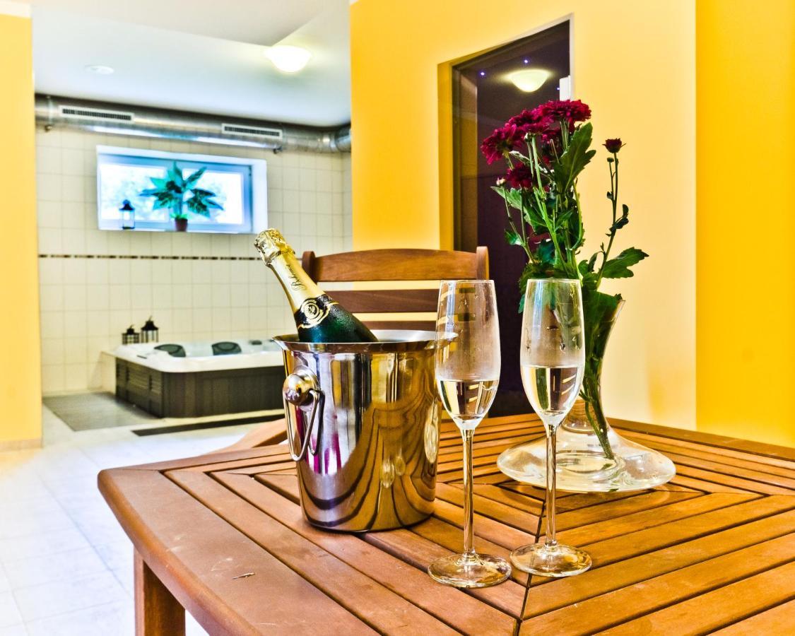 Hotel Resort Luna Ledec nad Sazavou Ngoại thất bức ảnh