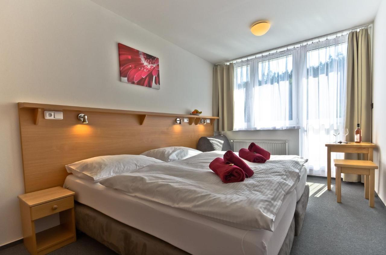 Hotel Resort Luna Ledec nad Sazavou Ngoại thất bức ảnh