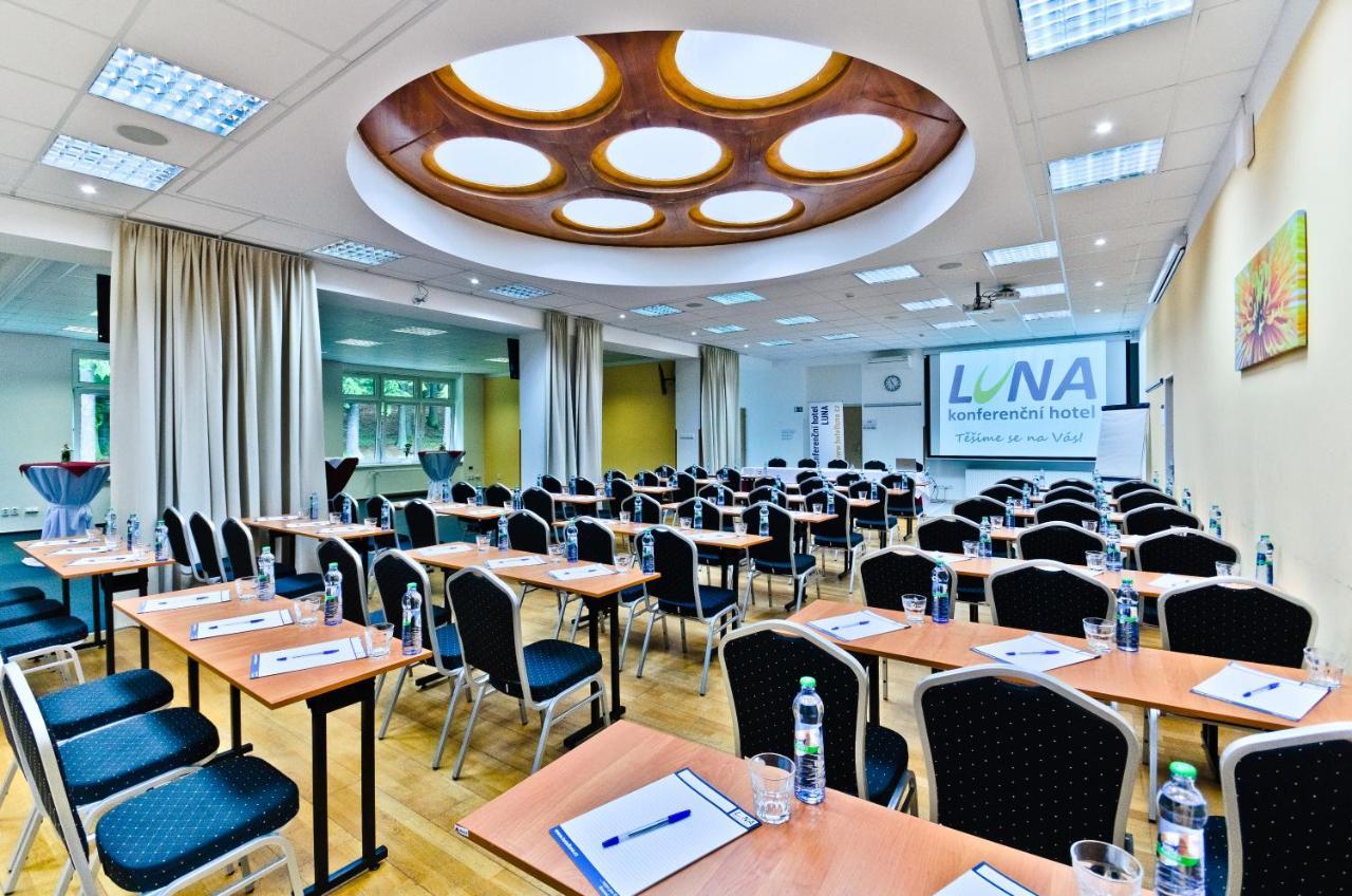 Hotel Resort Luna Ledec nad Sazavou Ngoại thất bức ảnh
