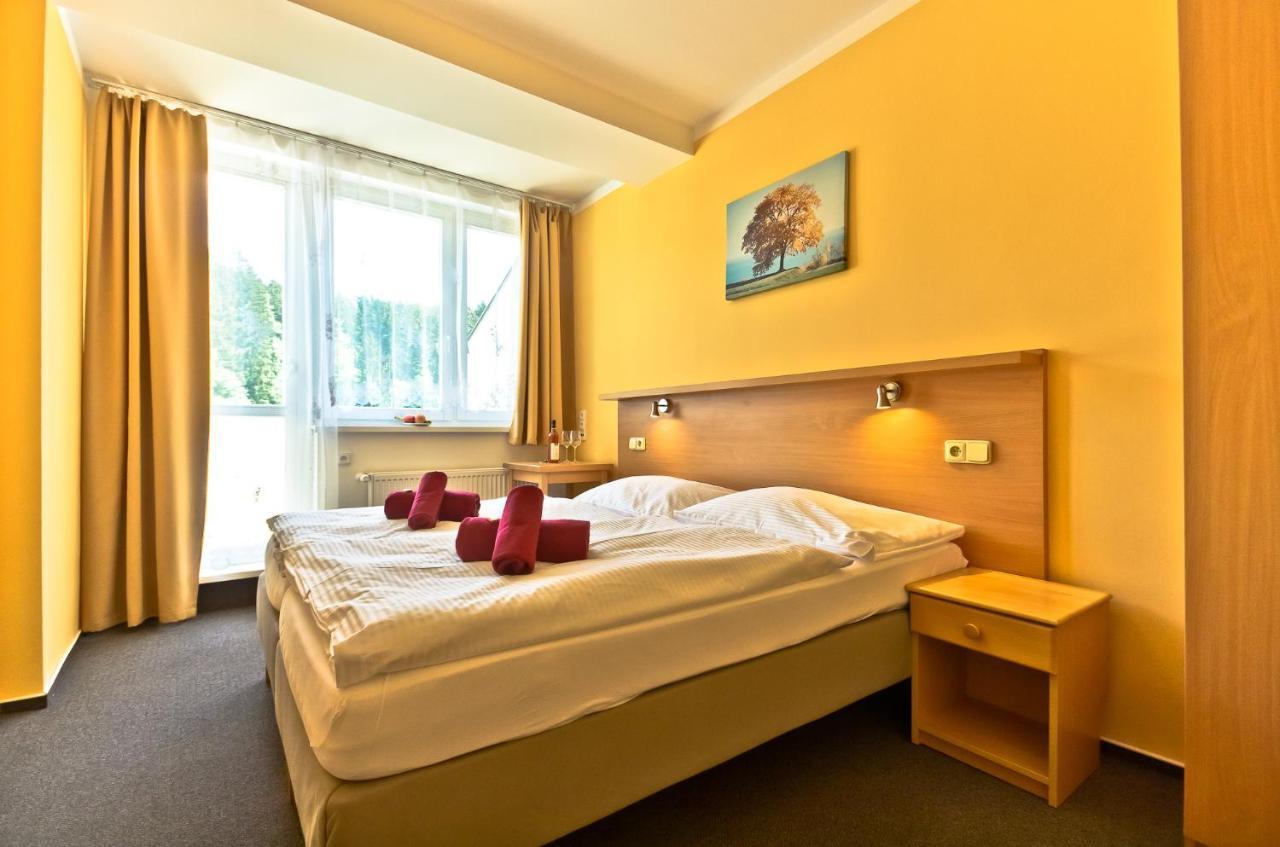 Hotel Resort Luna Ledec nad Sazavou Ngoại thất bức ảnh